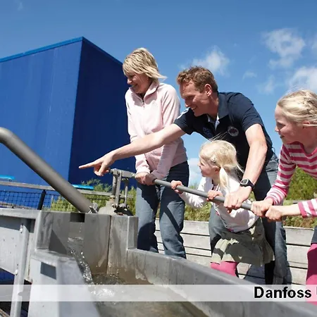 5 Person In * Aabenraa